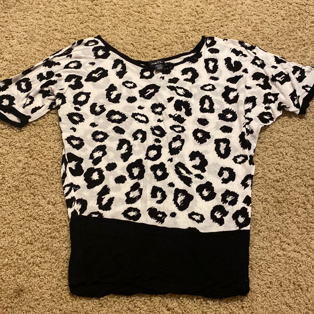 Short sleeve shirt